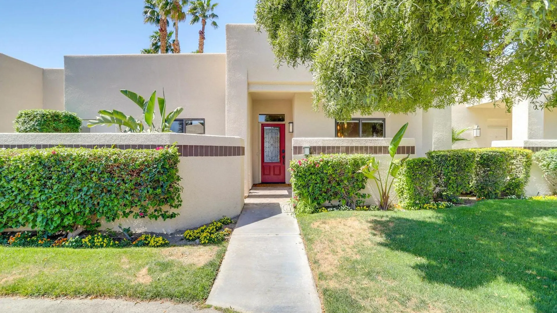 Renovated Palm Springs Condo With Resort Perks! Cathedral City Apartment